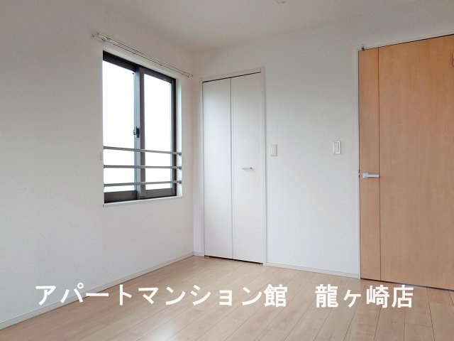 アポロンAの洋室