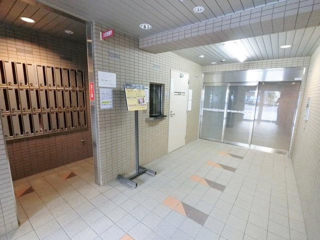【エントランス】