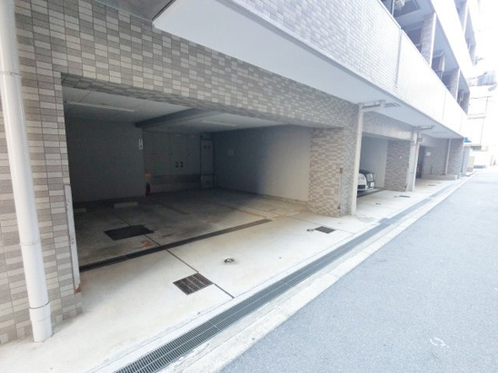 【エントランス】