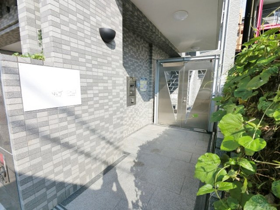 【エントランス】