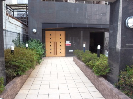 【エントランス】