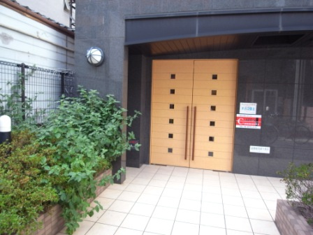 【エントランス】