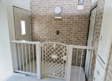 アベニール国分Ｂのエントランス|門扉