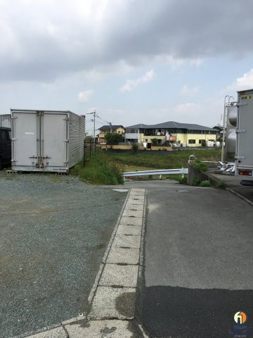 室岡江上貸地の駐車場