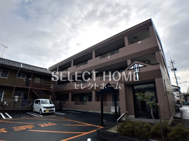 【外観】 | グランドパレス | 外はこのようになっています