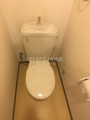 【トイレ】 | ラ・ぺジブル | 落ち着いた色調のトイレです
