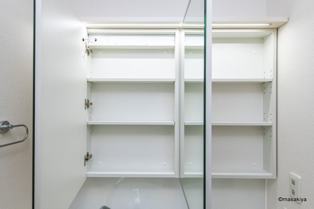 グリーンコート本郷の洗面所