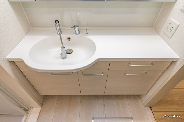 グリーンコート本郷の洗面所