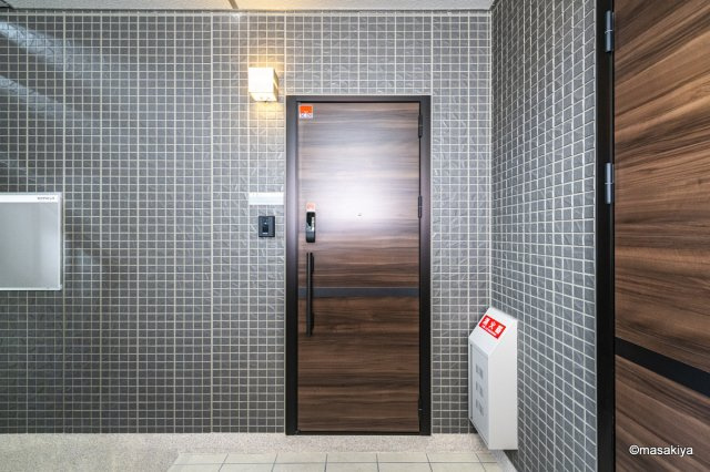 グリーンコート本郷のエントランス