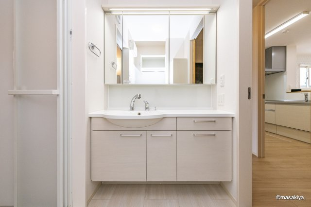 グリーンコート本郷の洗面所