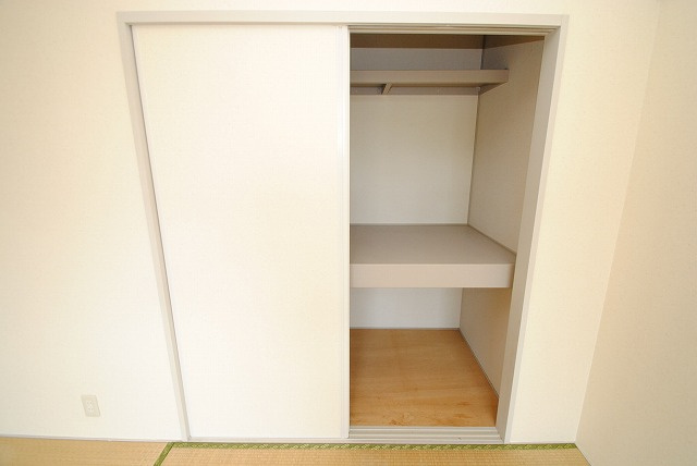 グリーンエクセル小森野Bの収納|たっぷりとした収納スペースです