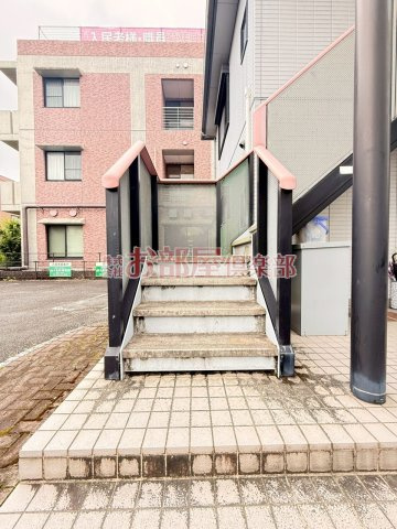 グリーンエクセル小森野Bのその他共用部分|たっぷりとした収納スペースです
