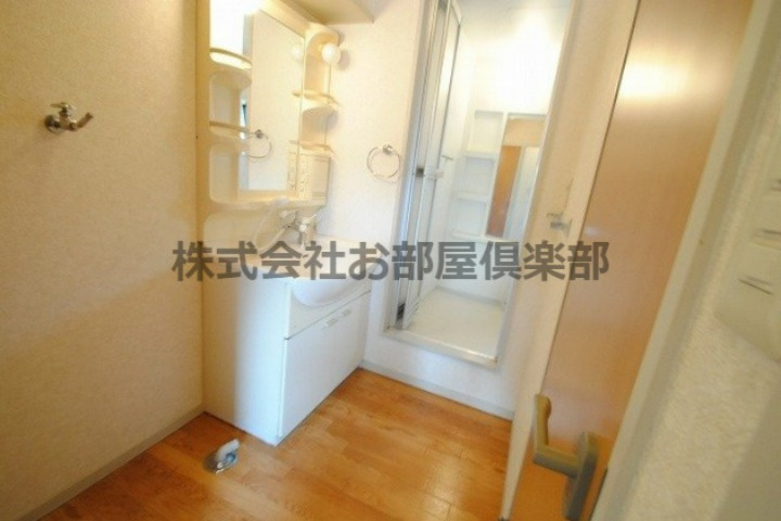 グリーンエクセル小森野Bの洗面所|スペースが確保できる洗面所です