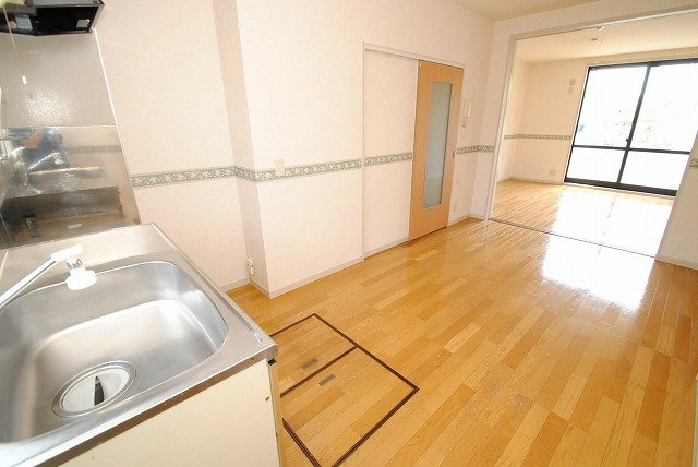 グリーンエクセル小森野Bの内装|おしゃれな内装です