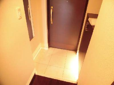 ベラジオ烏丸東の玄関