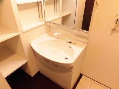 ベラジオ烏丸東の独立洗面台