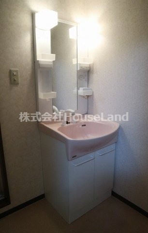 シャンティイ田中町の独立洗面台