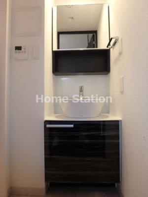 【独立洗面台】 | ナンバーセブンティーセブン ウメダ