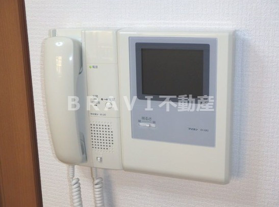 HugE1（ヒュージ1）　BRAVI不動産のセキュリティ|【HugE1（ヒュージ1）】モニター付きインターホン