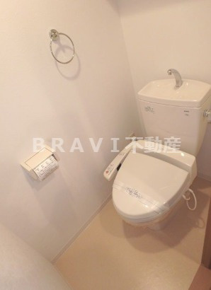 HugE1（ヒュージ1）　BRAVI不動産のトイレ|【HugE1（ヒュージ1）】トイレもきれいです