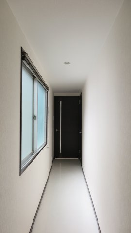 Crice Nikko北堀江の玄関