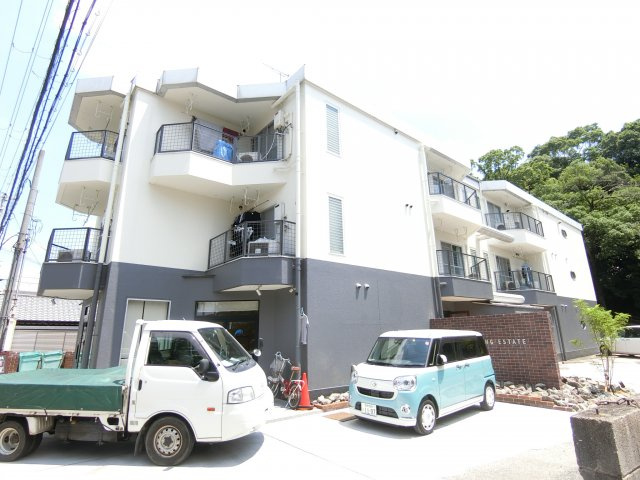 アメージングエステート