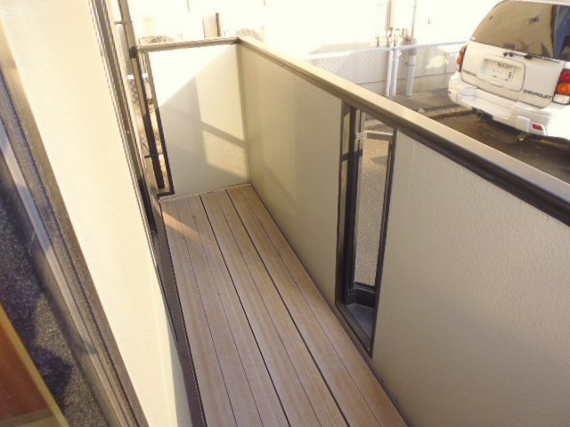 レイモンドサンヴィレッジＢのバルコニー