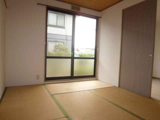 レイモンドサンヴィレッジＢの洋室|和室を洋室に変更