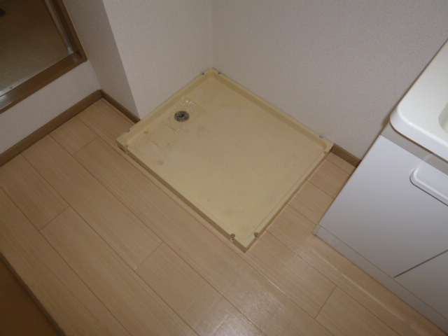 倉敷市南畝７丁目のアパートのその他|洗濯機置き場