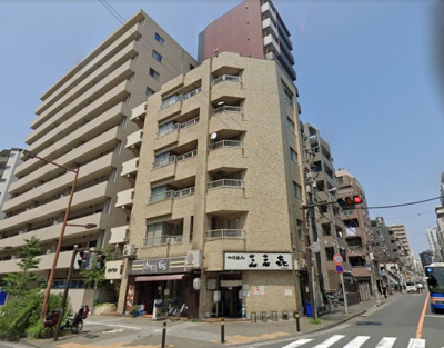 【外観】 | フレンド並木 | 3階最上階・角部屋、ワンフロア1住戸、上階からの生活音がなく戸建感覚を味わえます。
エレベーター・防犯カメラ付。