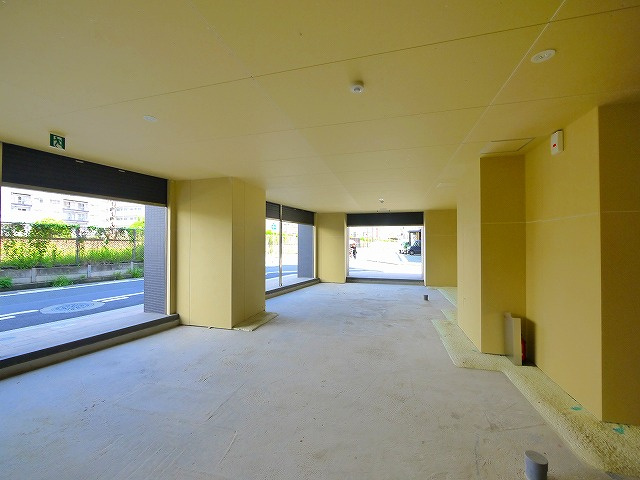 DeKalb（デカルブ）の内装