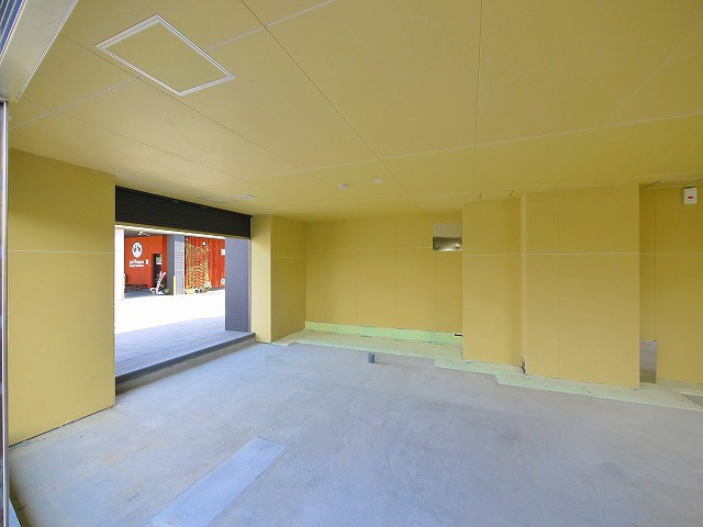 DeKalb（デカルブ）の内装