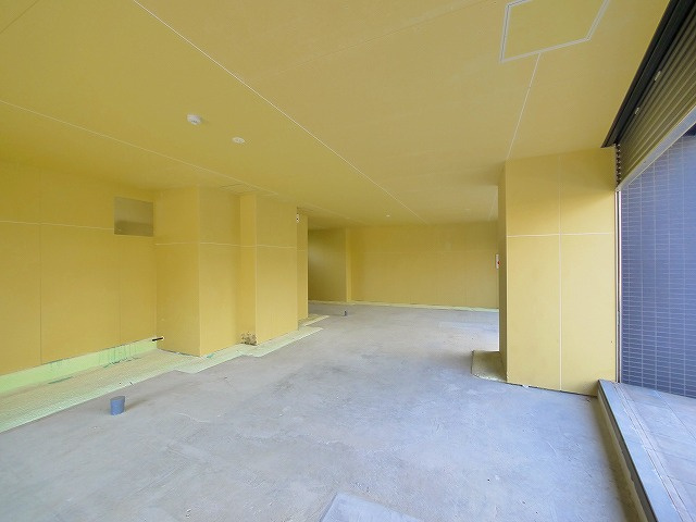 DeKalb（デカルブ）の内装