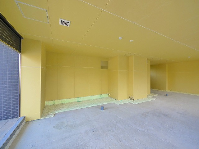 DeKalb（デカルブ）の内装