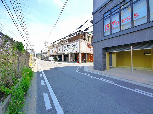 DeKalb（デカルブ）の周辺