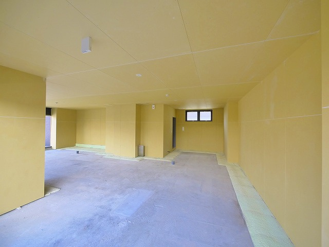 DeKalb（デカルブ）の内装