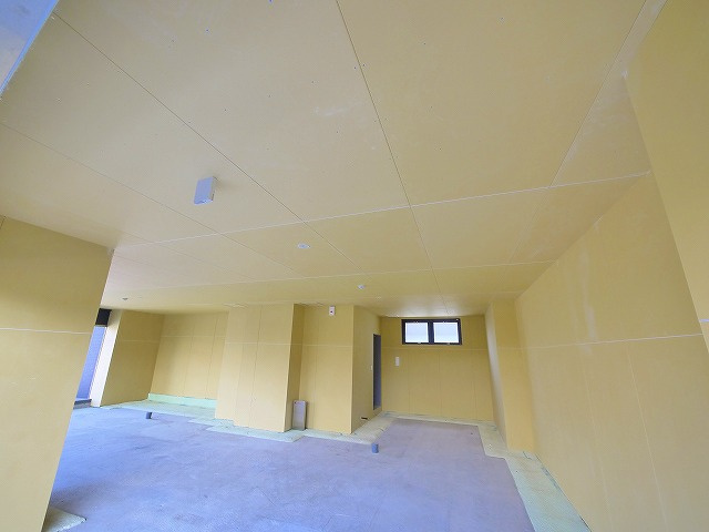 DeKalb（デカルブ）の内装