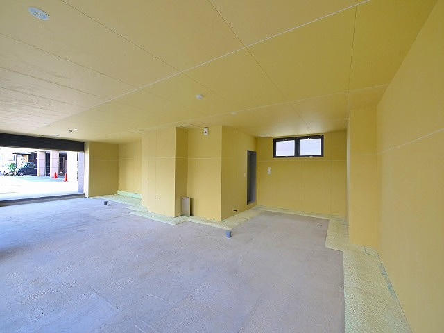 DeKalb（デカルブ）の内装