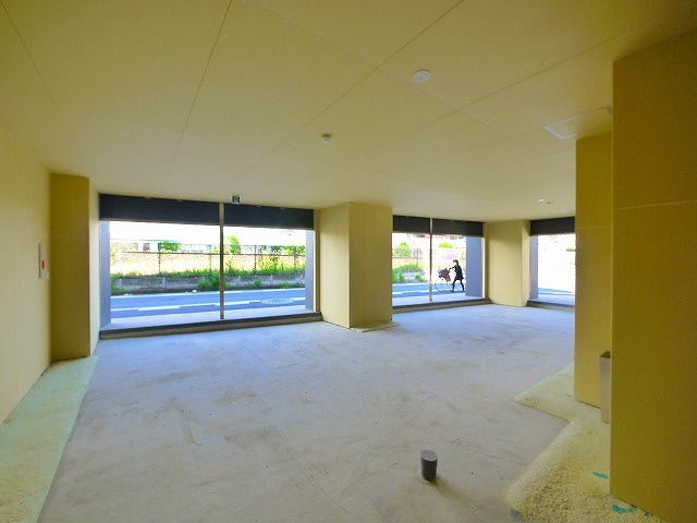 DeKalb（デカルブ）の内装