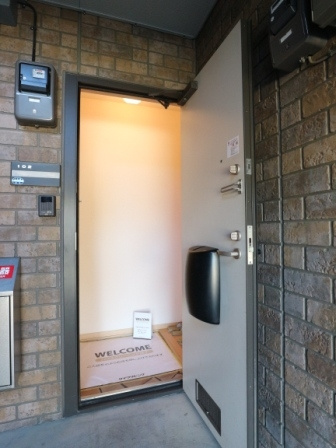 シャトレーBの玄関|※別号室参考写真です ※現況優先