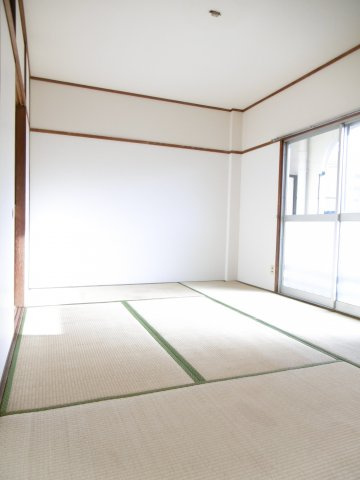福寿コーポ【キャッシュバック対象物件】の寝室|落ち着いて過ごせるお部屋なので、寝室にいかがでしょうか