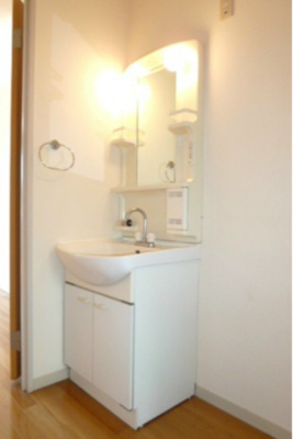 【洗面所】 | フローラルコート | 忙しい朝には欠かせない洗面所です