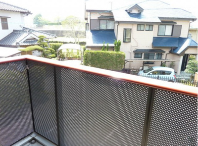 【バルコニー】 | フローラルコート | 陽当たり良好なバルコニーです