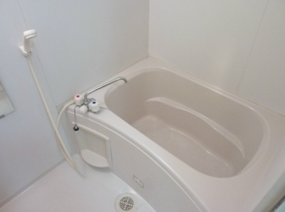 【浴室】 | フローラルコート | 日々の暮らしに欠かせないお風呂です