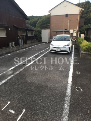 【駐車場】 | ステイ藤川 | 駐車場があるので、車を買う予定の方も安心です