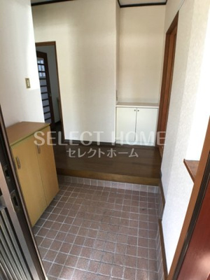 【玄関】 | エレガンスハイツ | 落ち着いた玄関です