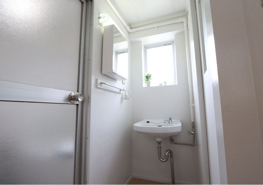 ビレッジハウス大牟田【キャッシュバック対象物件】の独立洗面台|朝の支度にも助かる、独立の洗髪洗面化粧台