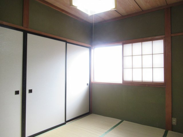 ハイム上町の和室