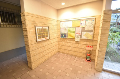 【エントランス】 | シーアイハイツ南千里B棟 | エントランス内部です。