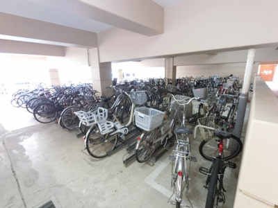 【その他共用部分】 | レイディアントシティ横濱カルティエ7 | 駐輪場